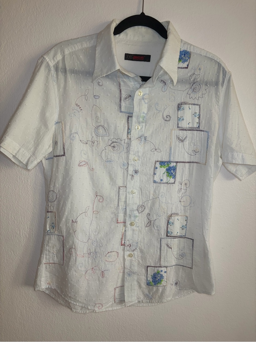 Short-Sleeve Button-Up Shirt with Floral Embroidery - Large